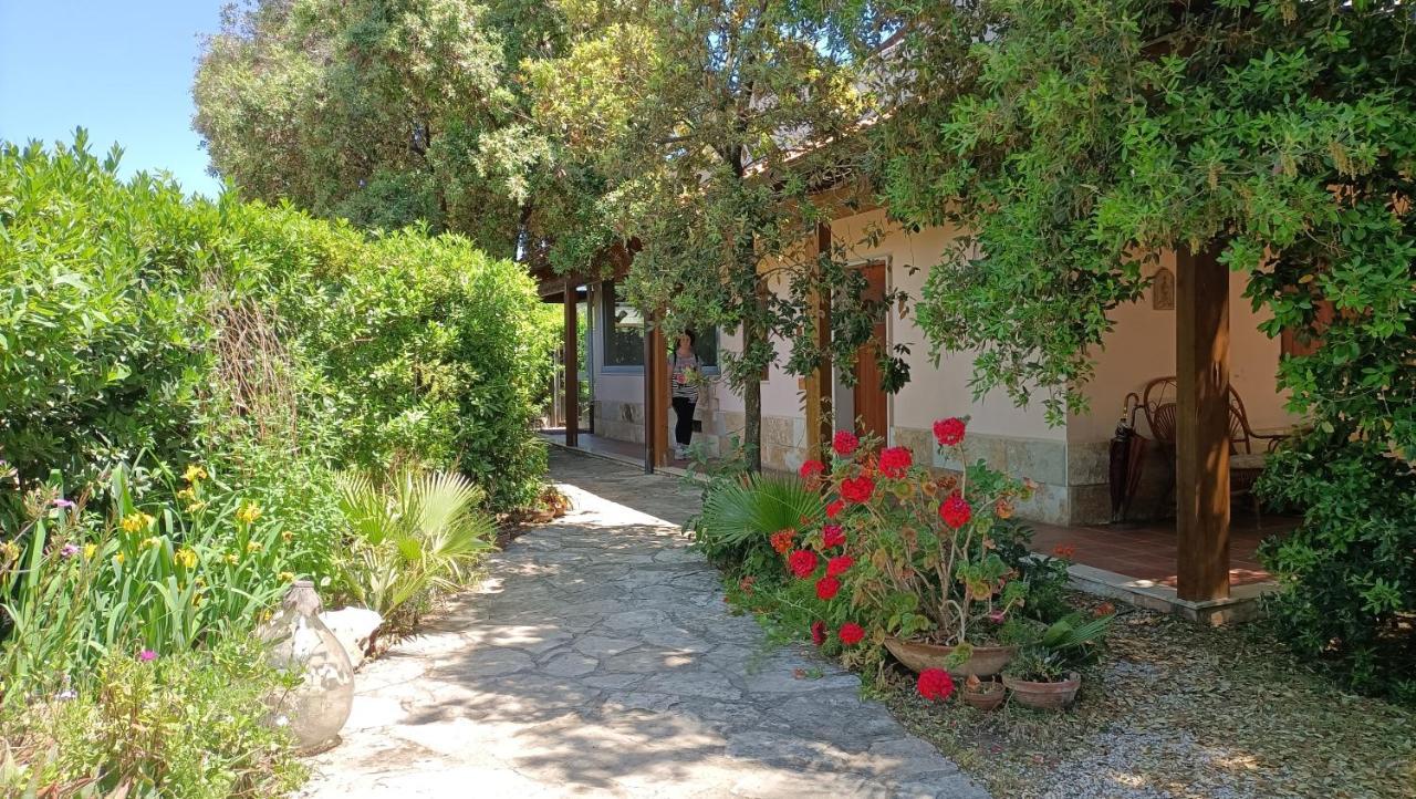 Agriturismo Le Vedute بيشيلي المظهر الخارجي الصورة
